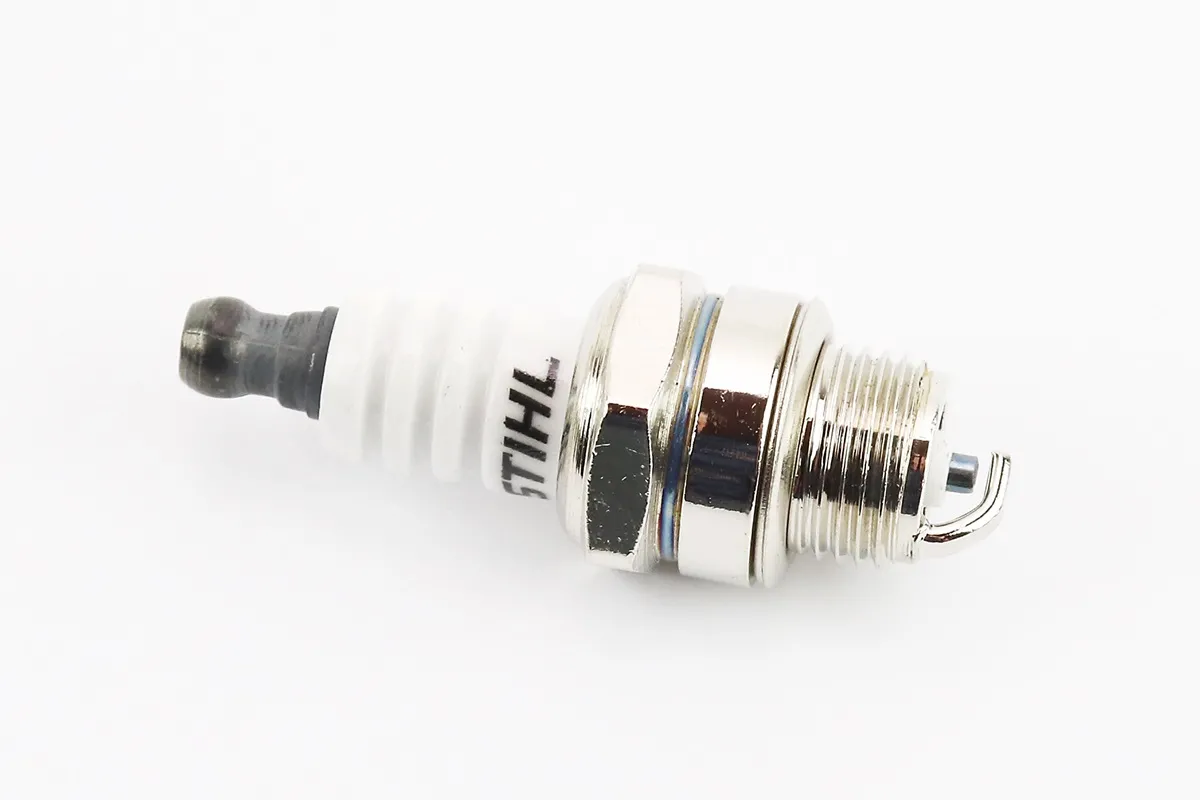 Свічка 2T WS7F - M14 L8 - пилки/коси (STIHL) (S_201157)