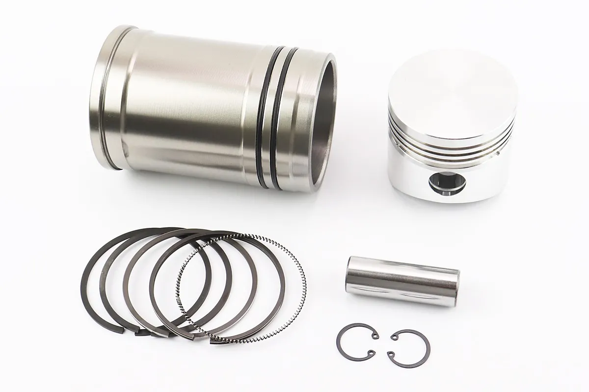 Поршнева R180NM к-кт, поршень 80mm STD +гільза +манжети (S_207677)
