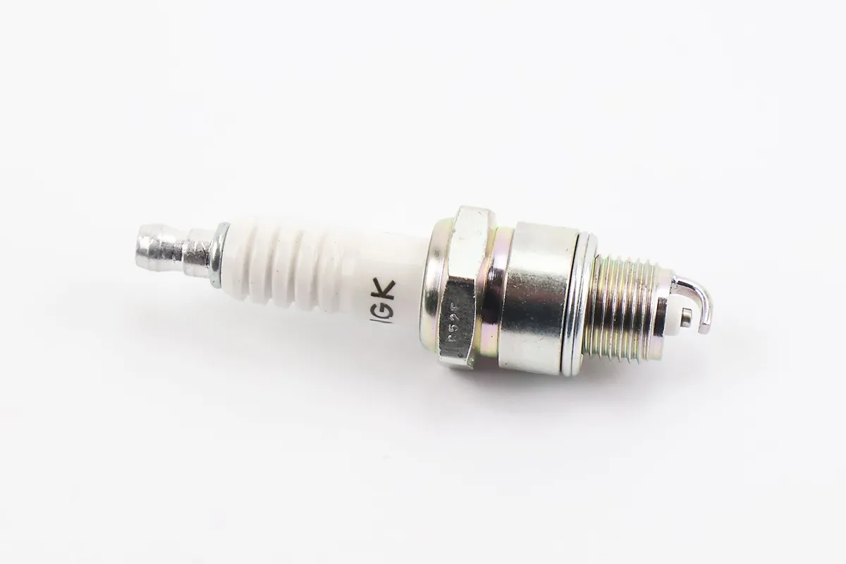 Свічка 2Т BP6H - M14 L12 (NGK) (S_209613)
