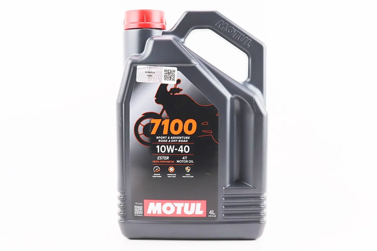 Олива 4T 10W-40 - синтетична мотоциклетна 
