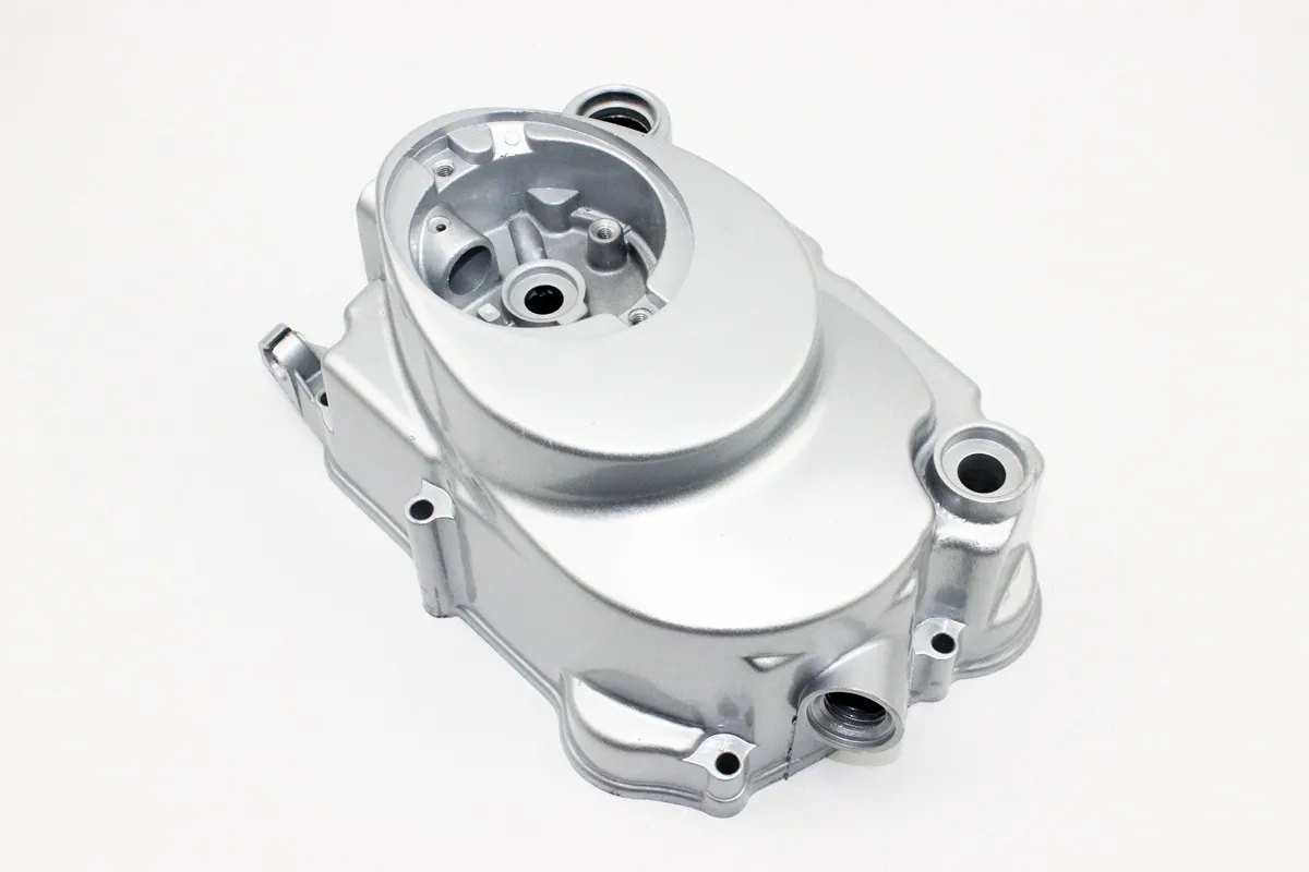 Кришка двигуна права (де щуп) 110cc/125cc механіка ALPHA (S_318185)