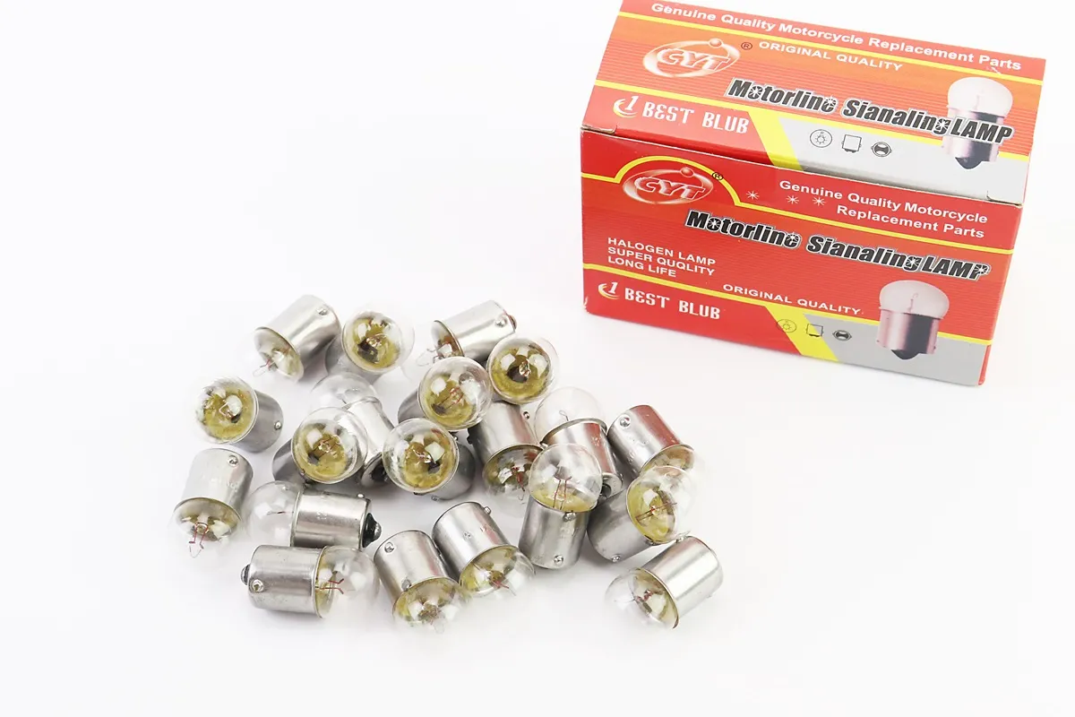 Лампа повороту (біла з цоколем) 12V / 10W G18 BA15S к-кт 20шт (S_354499)
