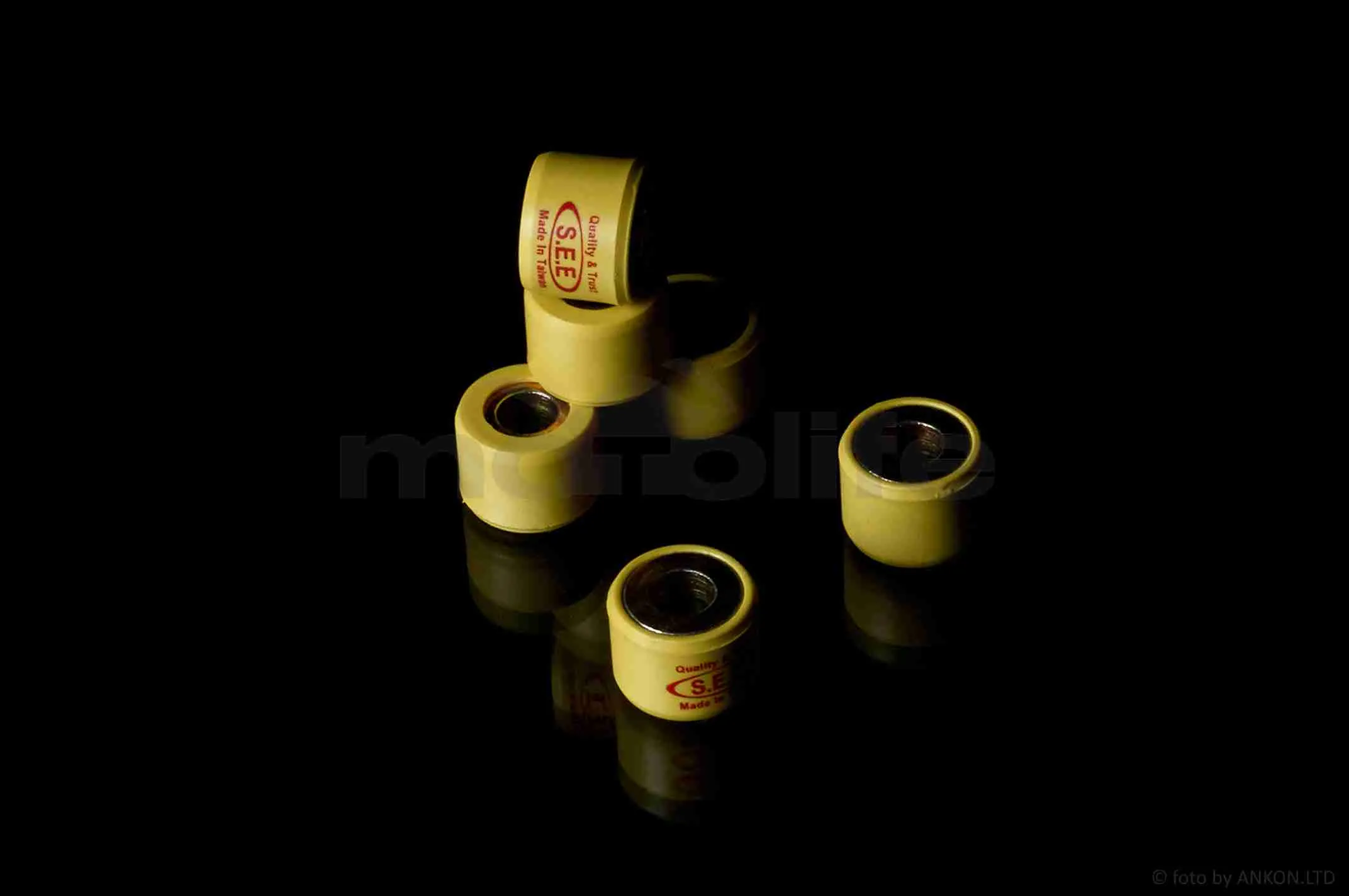 at-001395_13