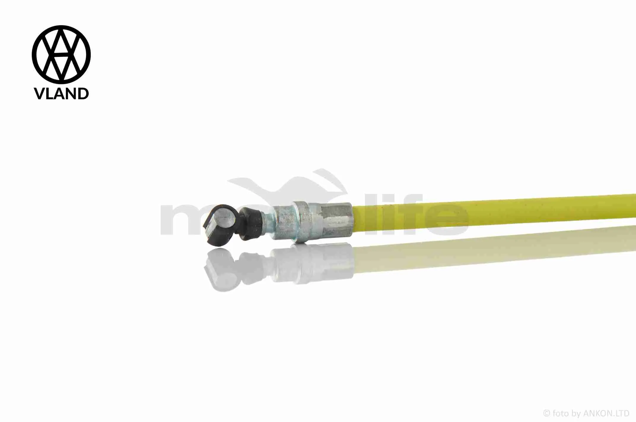 at-001800_2