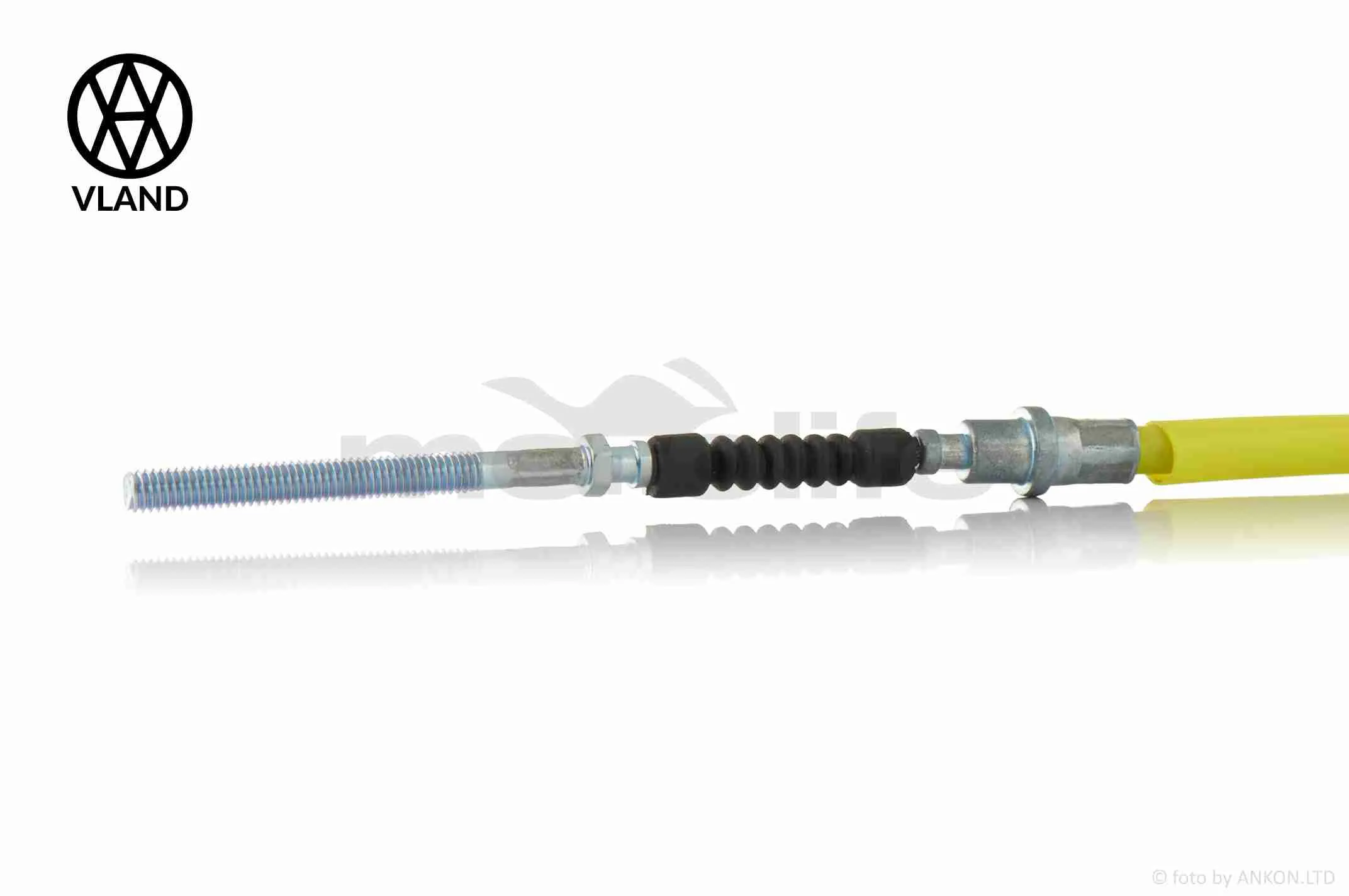 at-001800_3