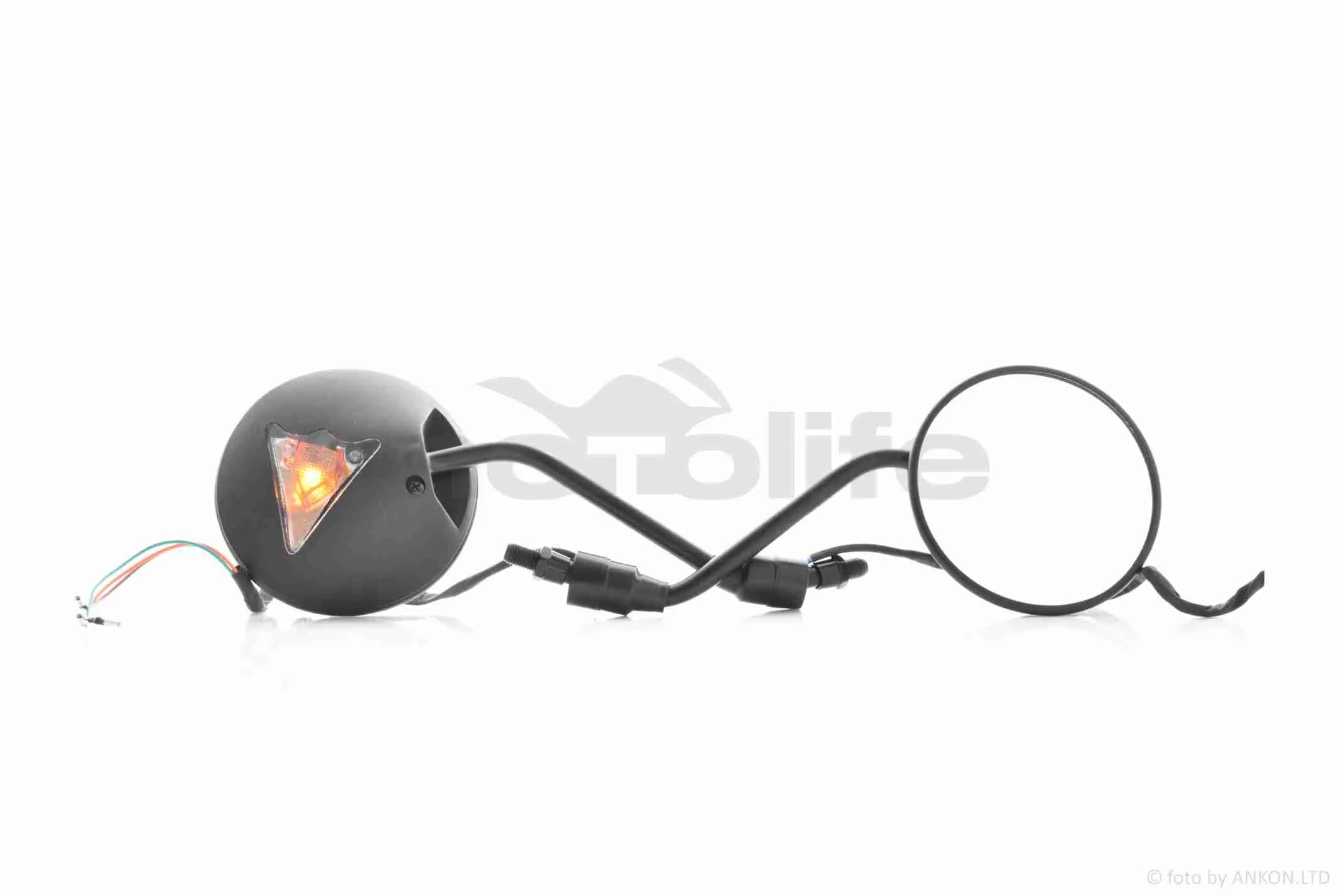 at-008555_3