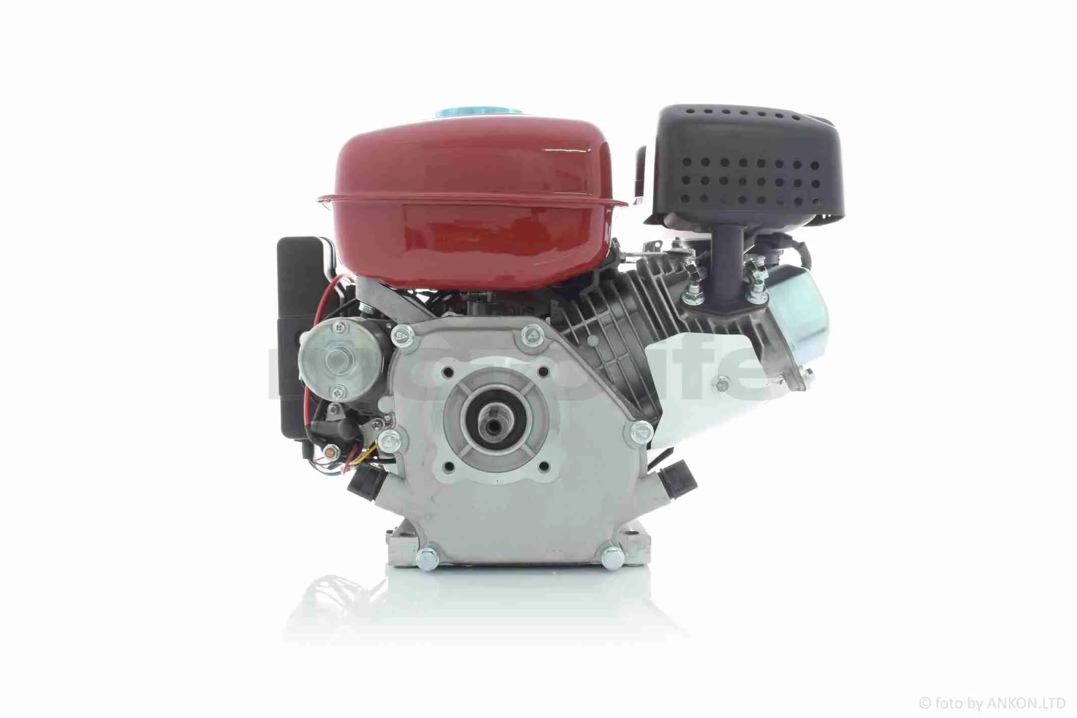 at-032900_2
