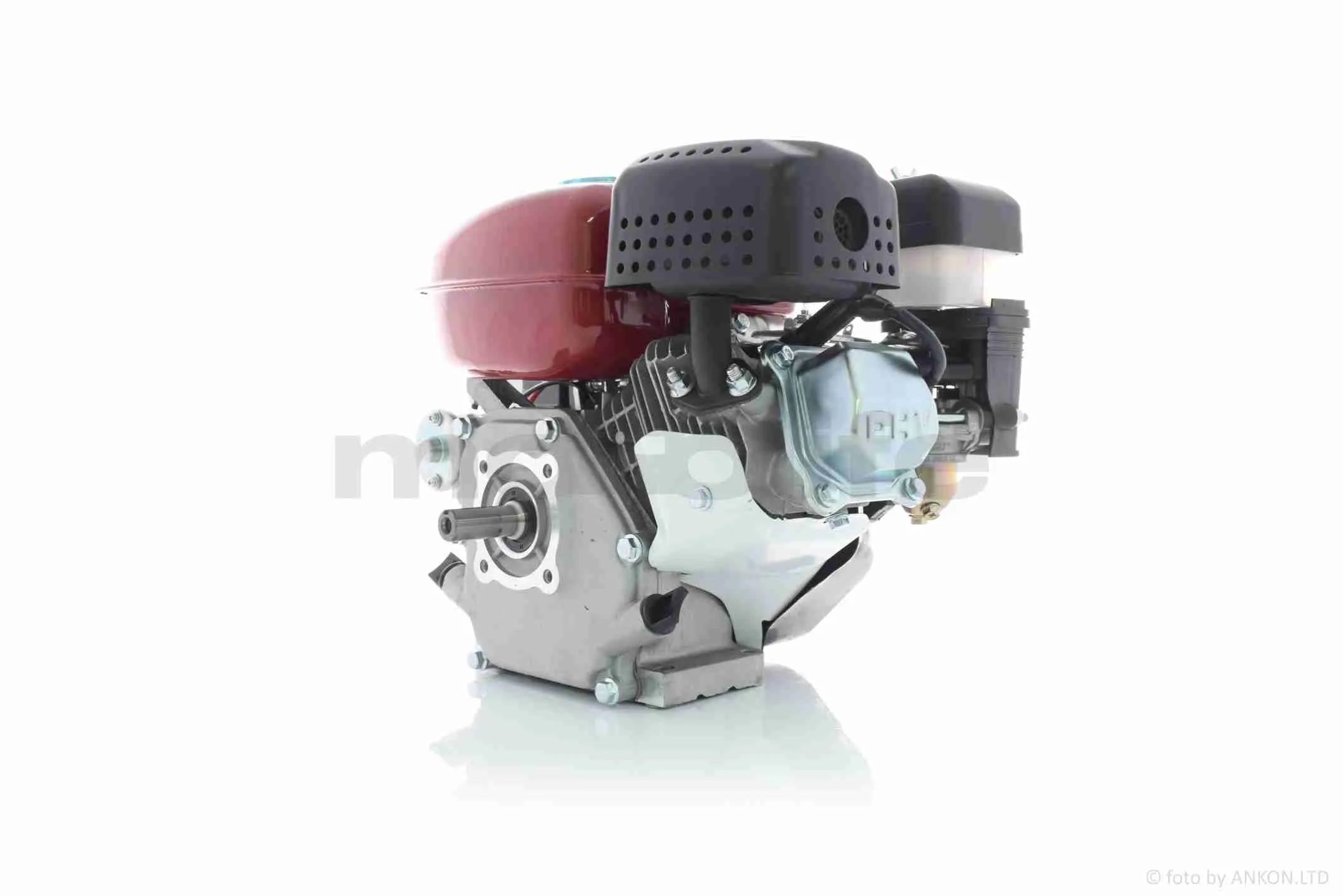 at-032900_3