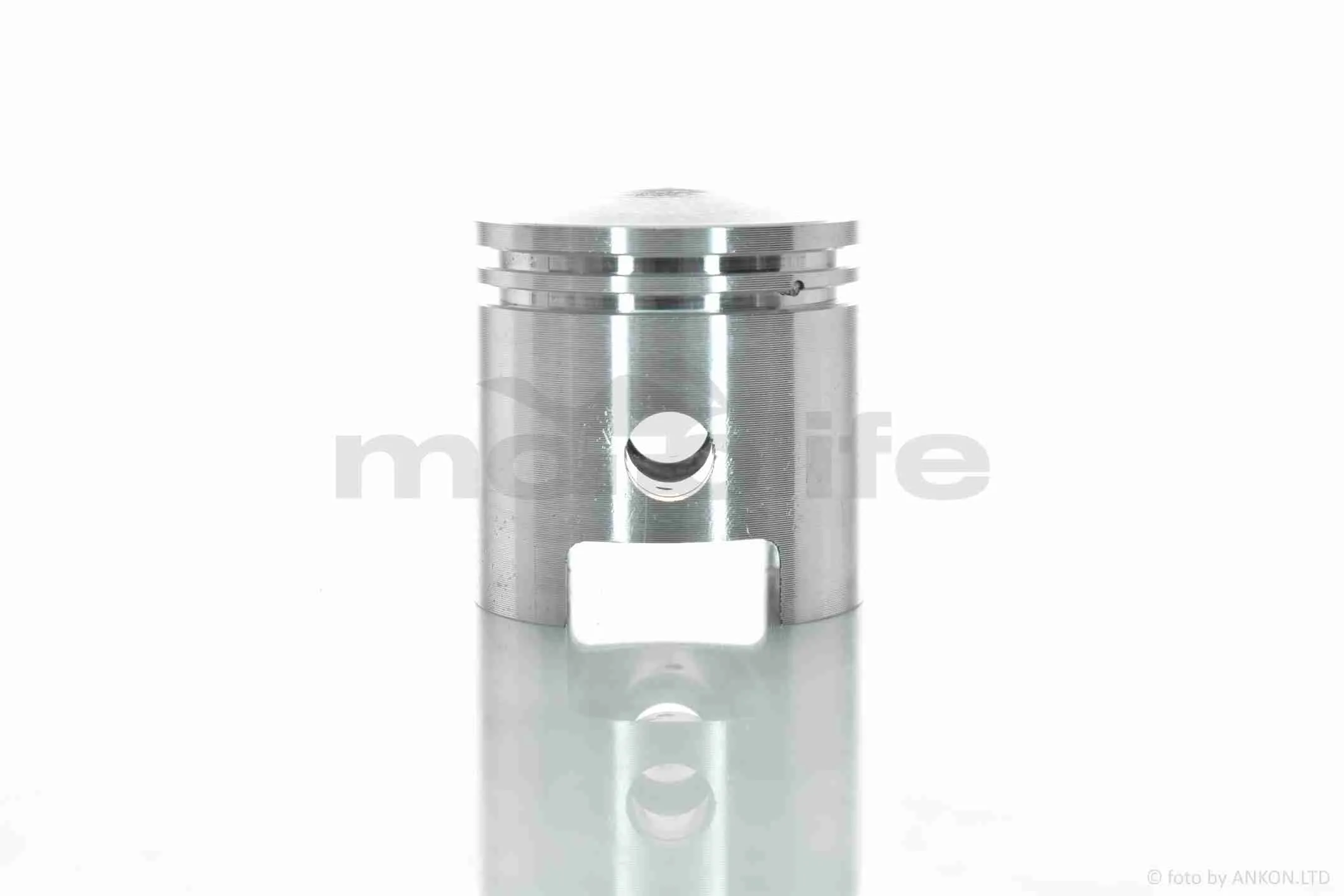 at-002208_4