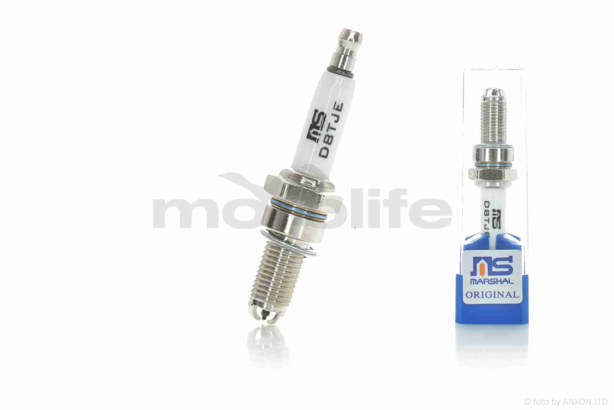 Свічка запалювання  4T  M12x1.25  L19  D8TJE  триконтактна  
