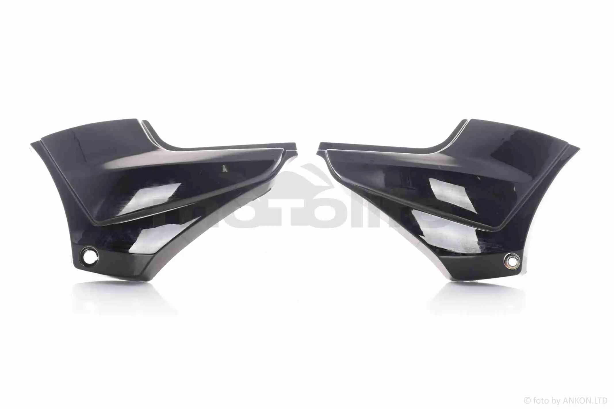 Пластик  BIRD X-3  бічна пара на бардачок, чорна  
