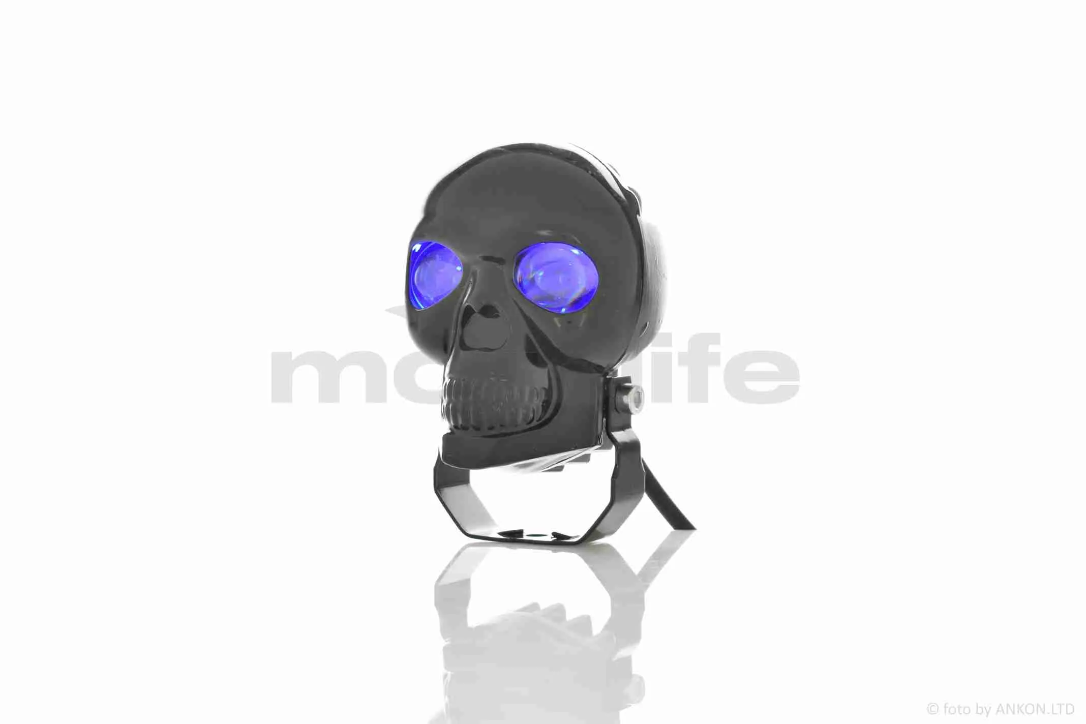 at-037837_7