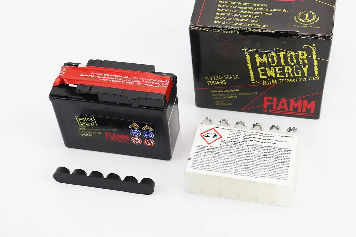 Акумулятор 12V2,3Ah FTR4A-BS кислотний (L115*W49*H85mm) 