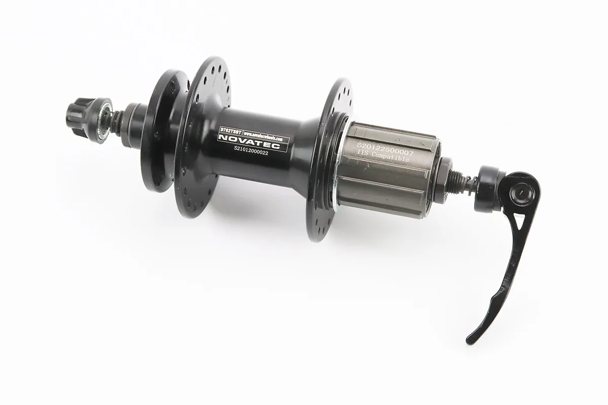 Втулка задня MTB алюмінієва 14Gx36H під касету 8-10зв, Disk-brake, 2 пром-підшипники 6000 2RS, кріпл. ексцентрик, чорна D762TSBT (S_411318)