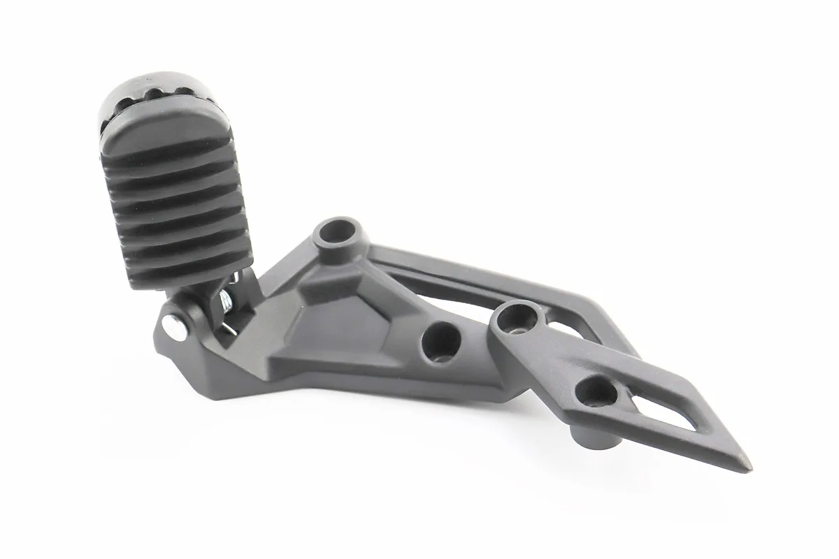 Loncin LX650DS/LX650-2A Підніжка передня права з кронштейном (S_507534)