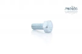 at-010657