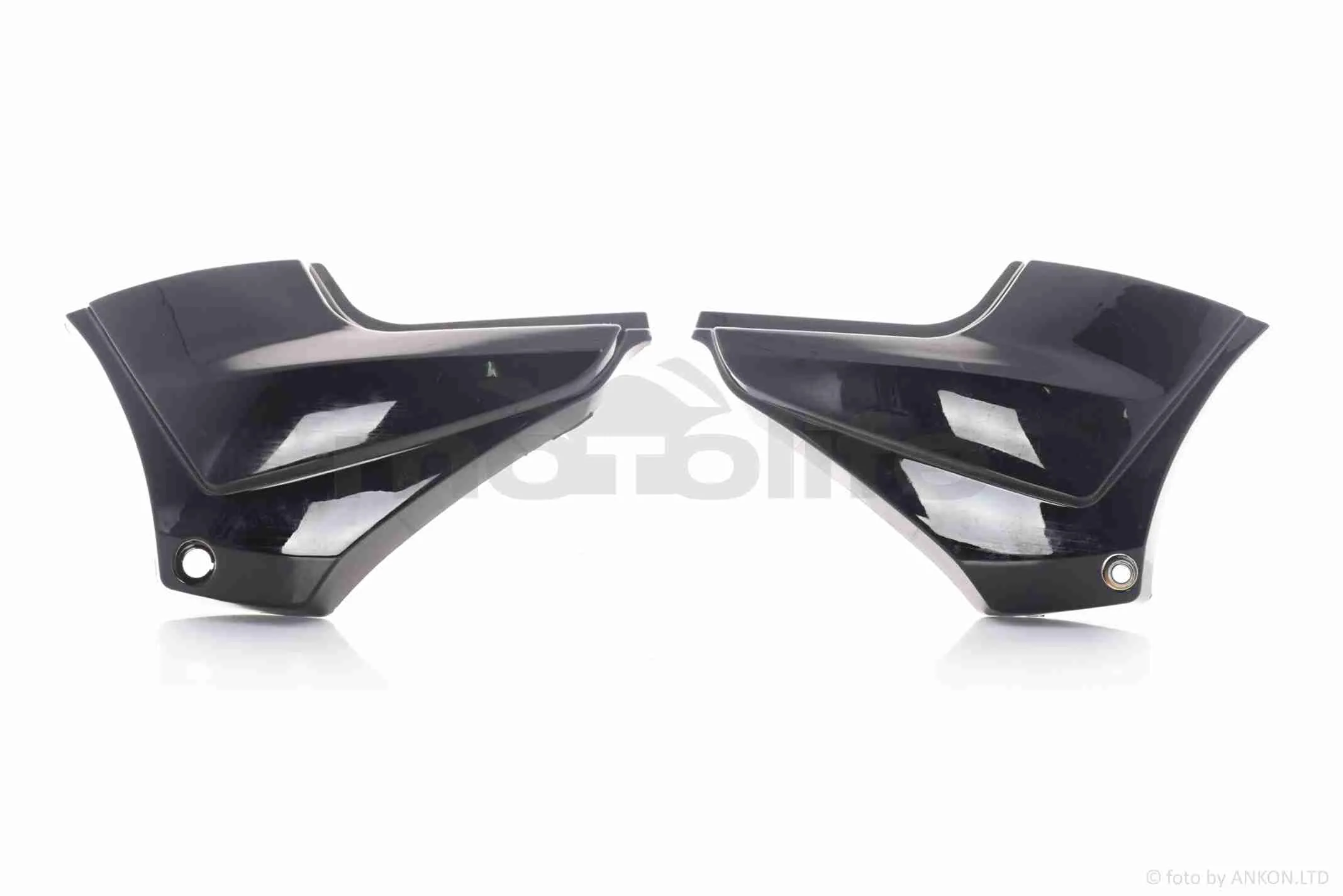 Пластик  BIRD X-3  бічна пара на бардачок, чорна  
