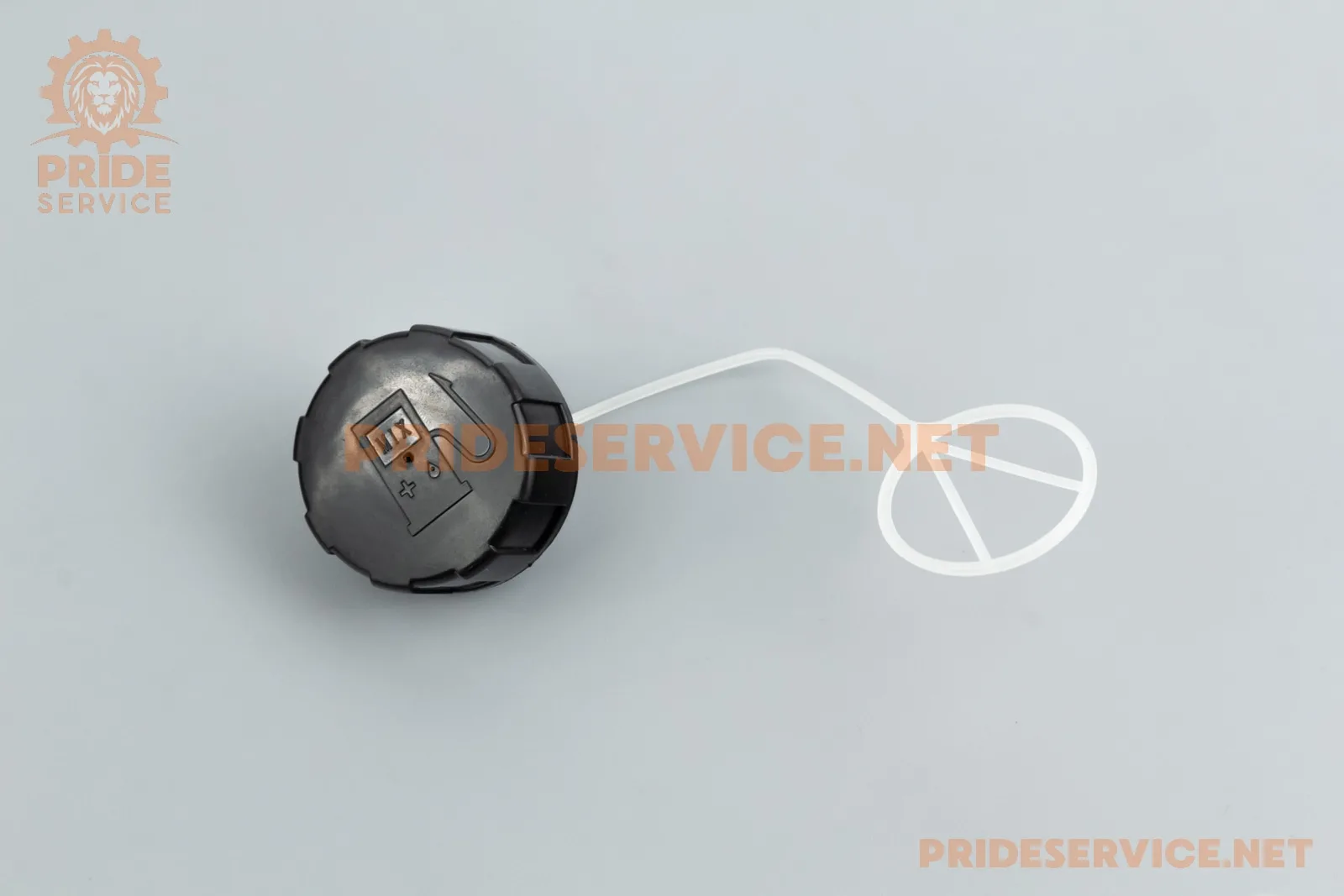 Кришка бака паливного CG 522U (P_213736)