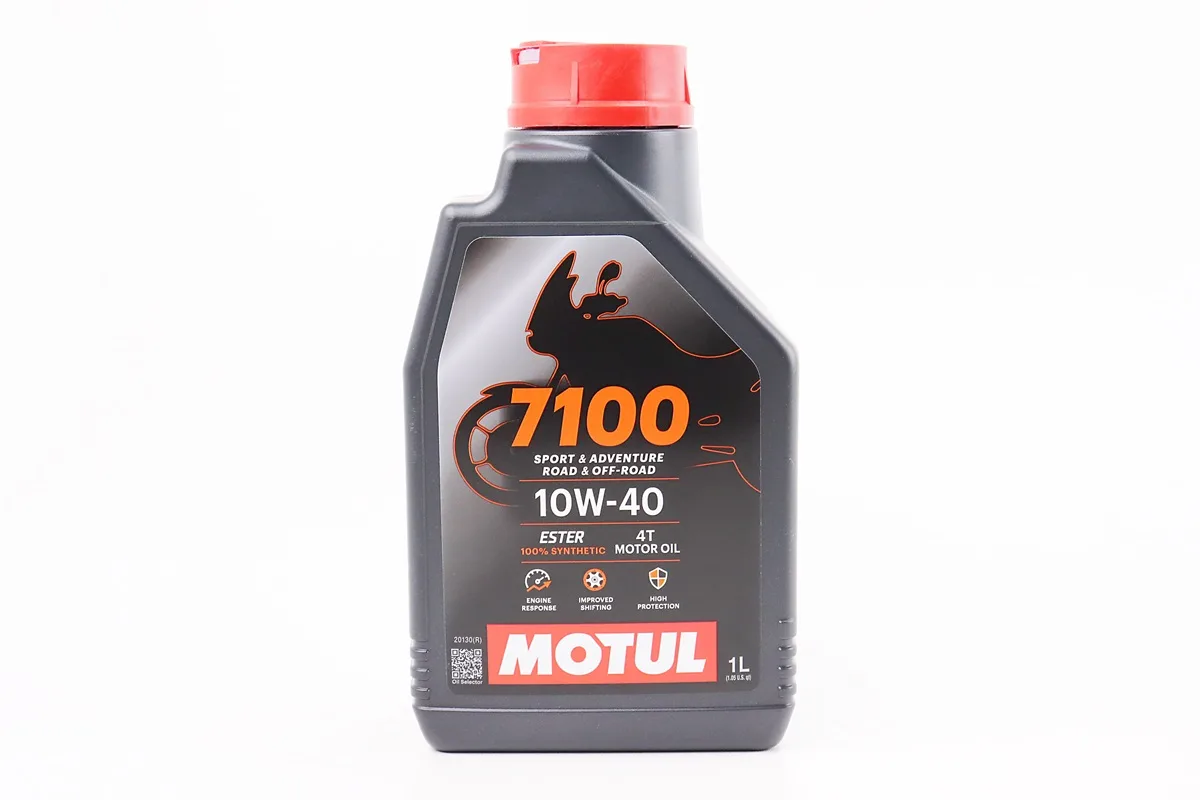Олива 4T 10W-40 - синтетична мотоциклетна 